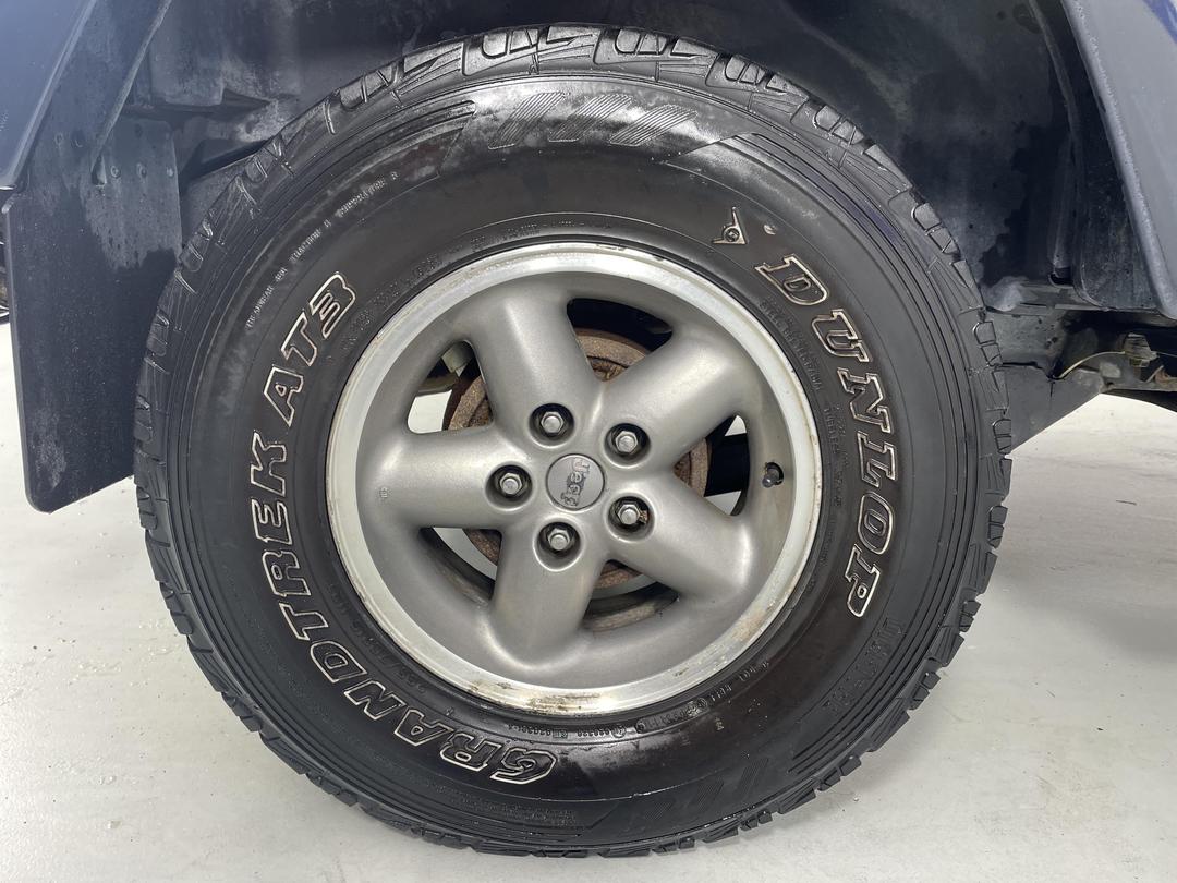 Photo '12' of Jeep Wrangler