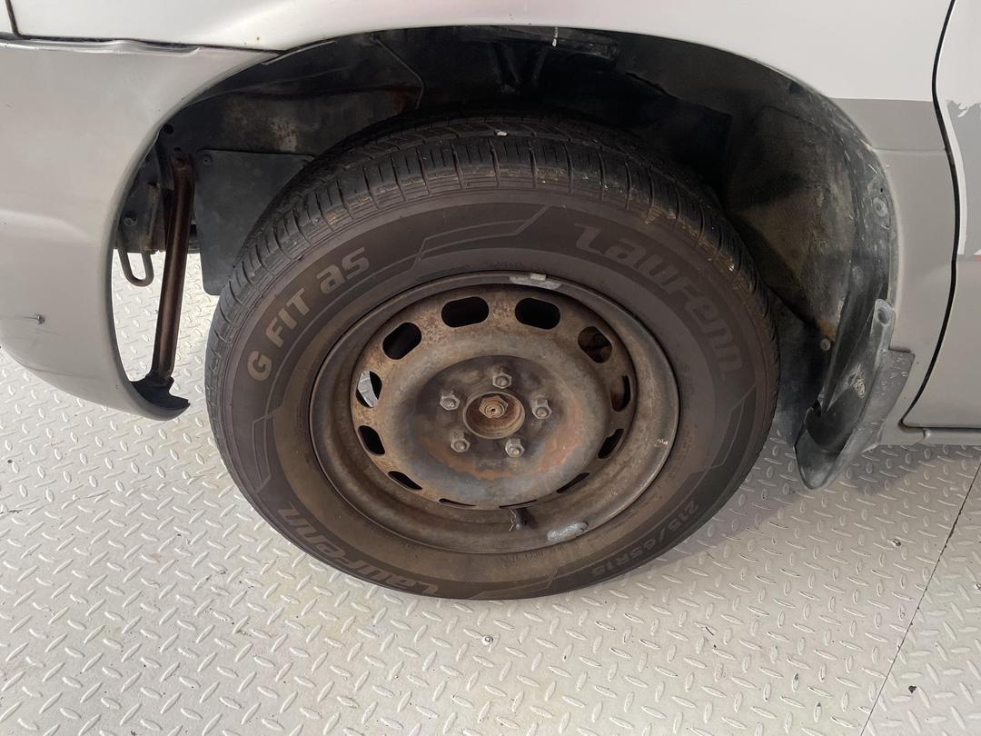 Photo '10' of Mazda Bongo