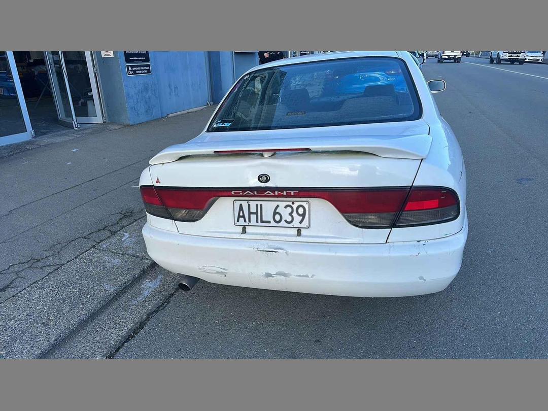 Photo '9' of Mitsubishi Galant