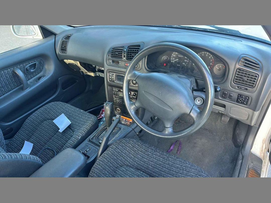 Photo '13' of Mitsubishi Galant