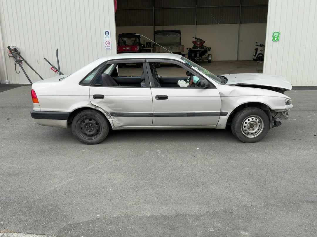 Photo '8' of Toyota Corolla Sprinter LX Photo '8' of Toyota Corolla Sprinter LX