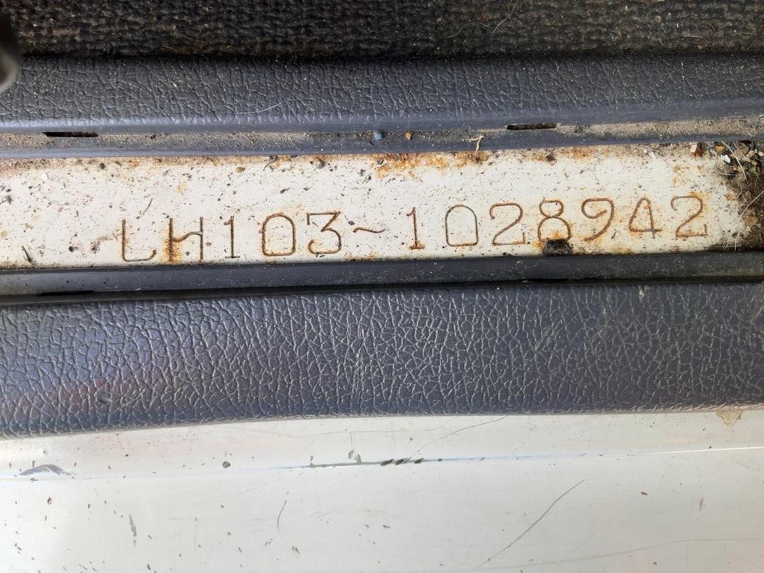 Photo '10' of Toyota Hiace