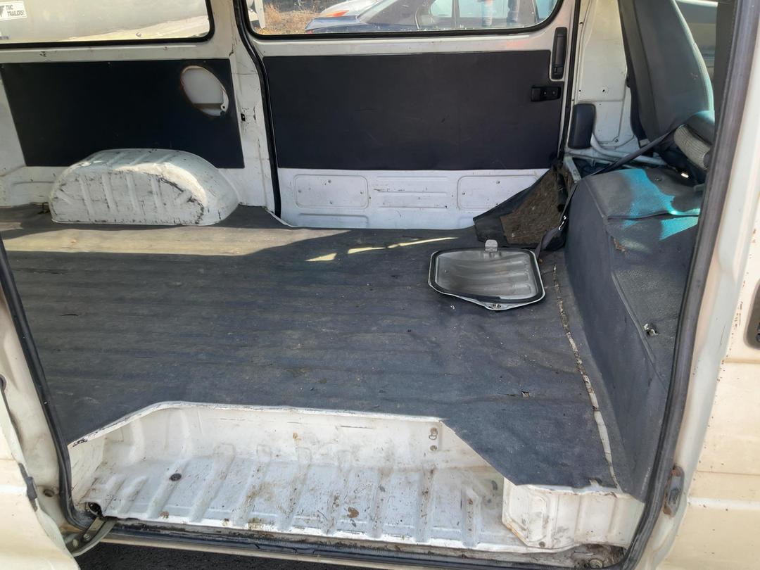 Photo '14' of Toyota Hiace