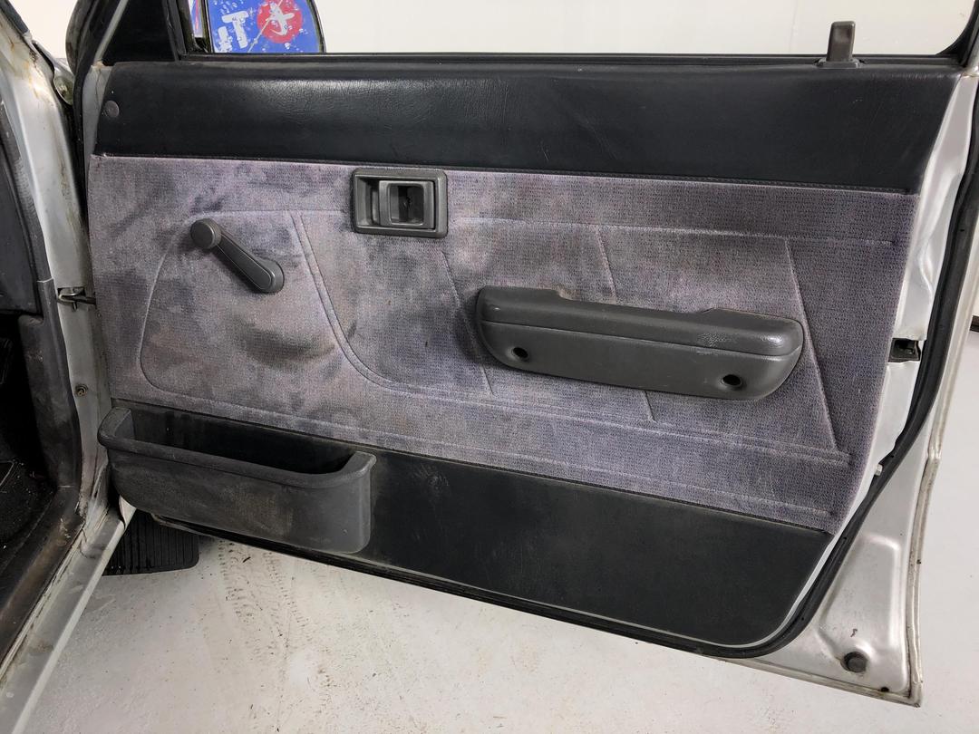 Photo '13' of Toyota Hilux DCB