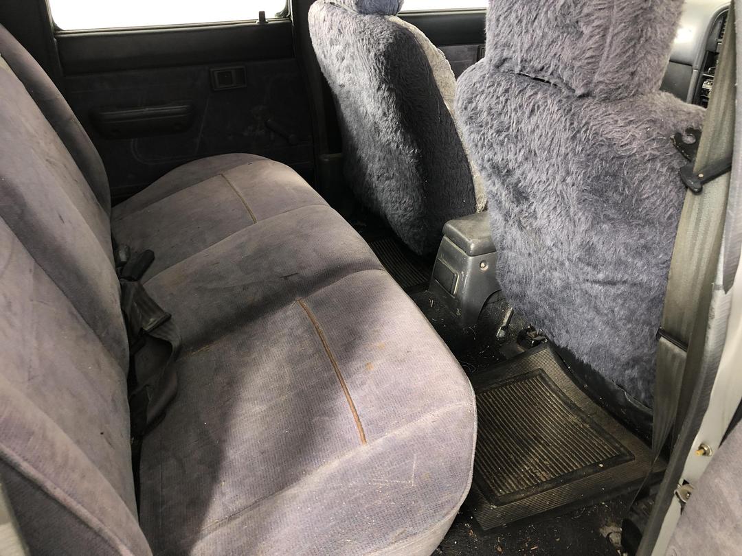 Photo '16' of Toyota Hilux DCB