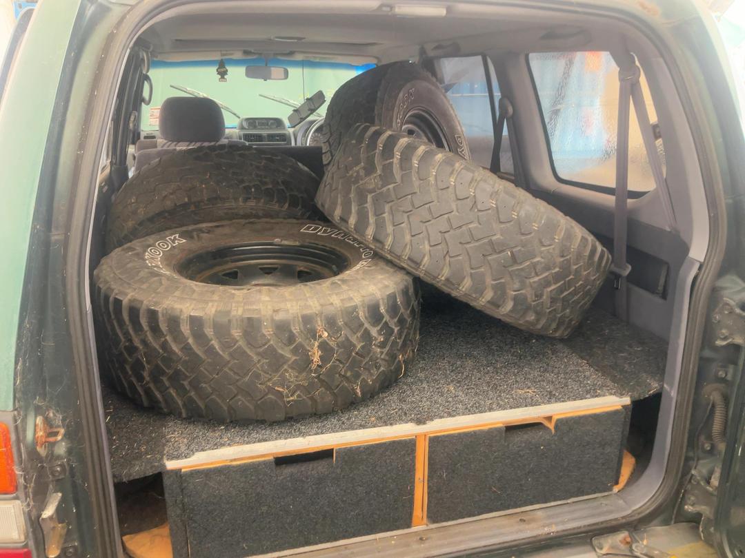 Photo '23' of Toyota Landcruiser Prado