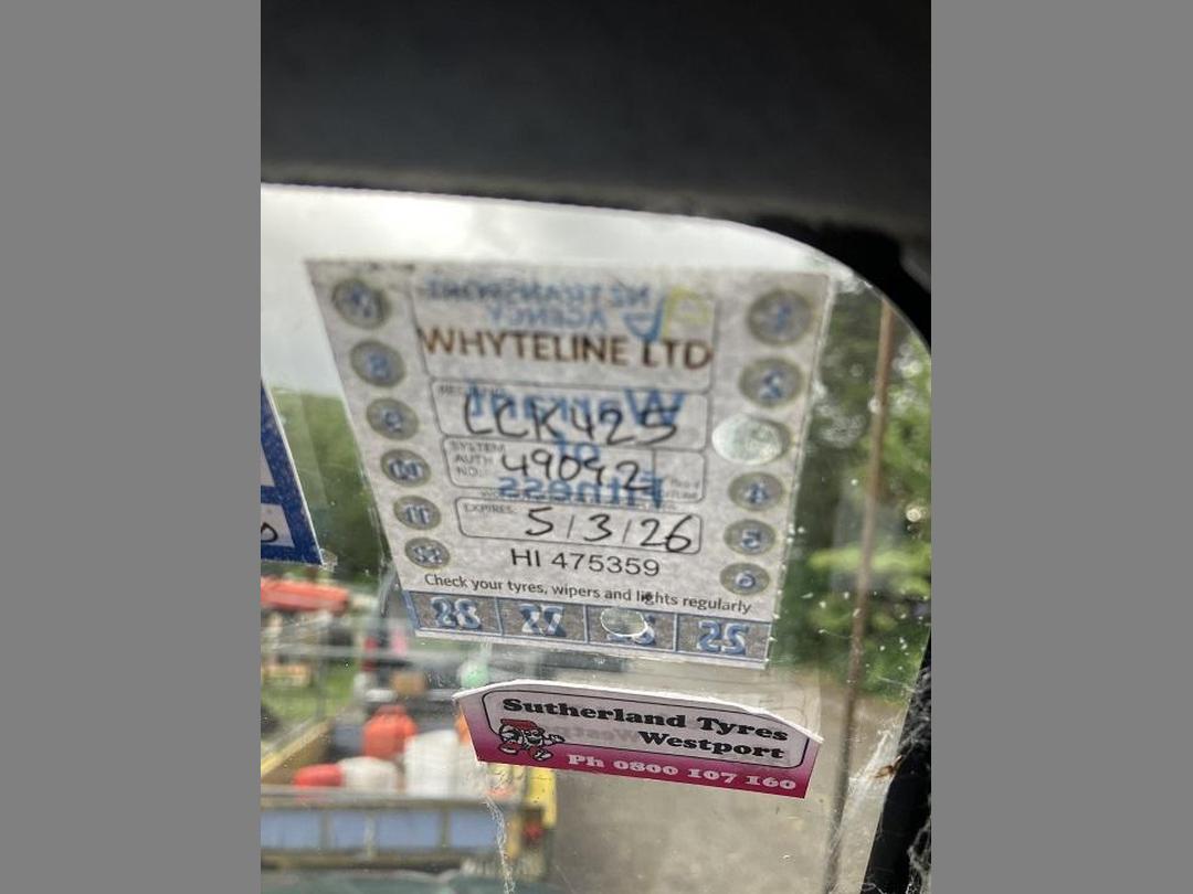 Photo '13' of Toyota Landcruiser Prado