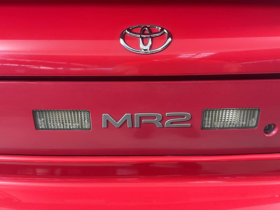 Photo '24' of Toyota MR2