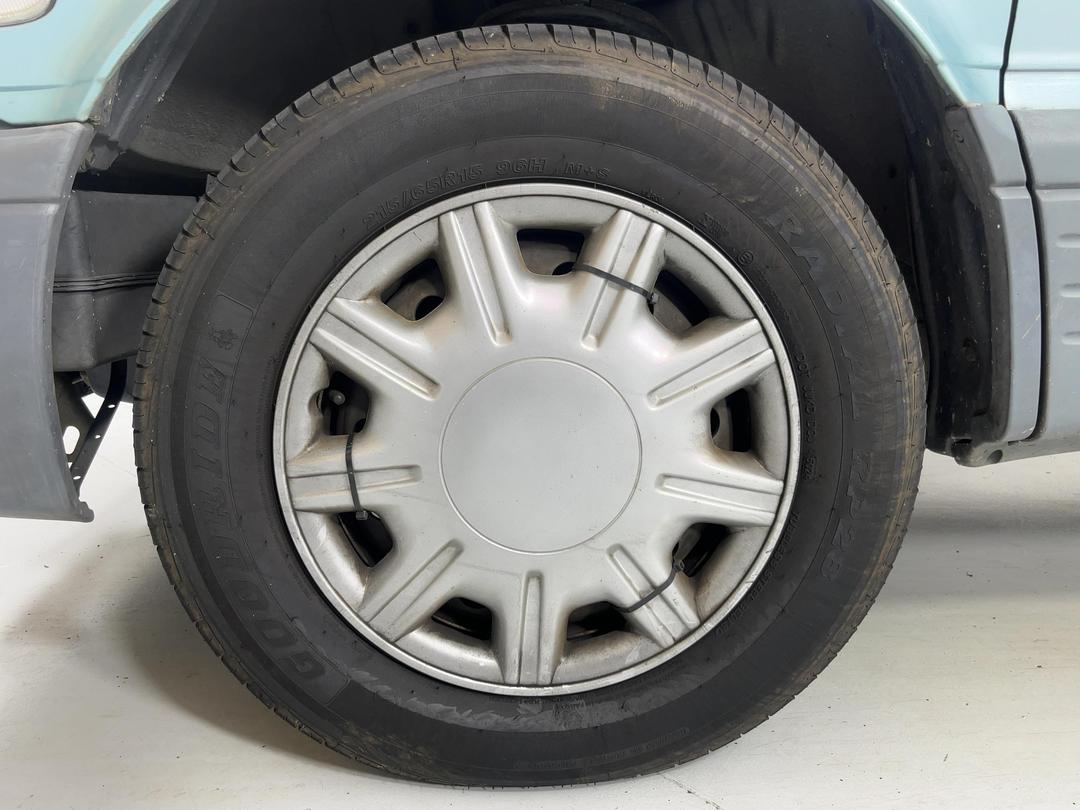 Photo '10' of Toyota Previa