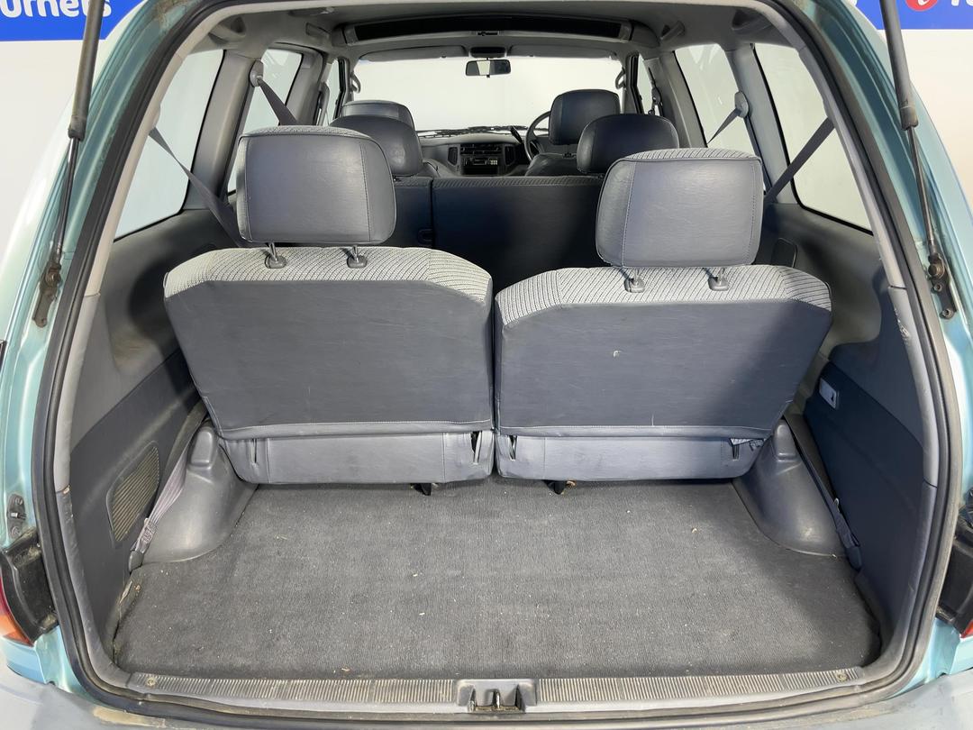 Photo '14' of Toyota Previa