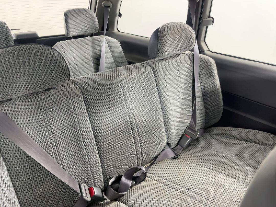 Photo '19' of Toyota Previa