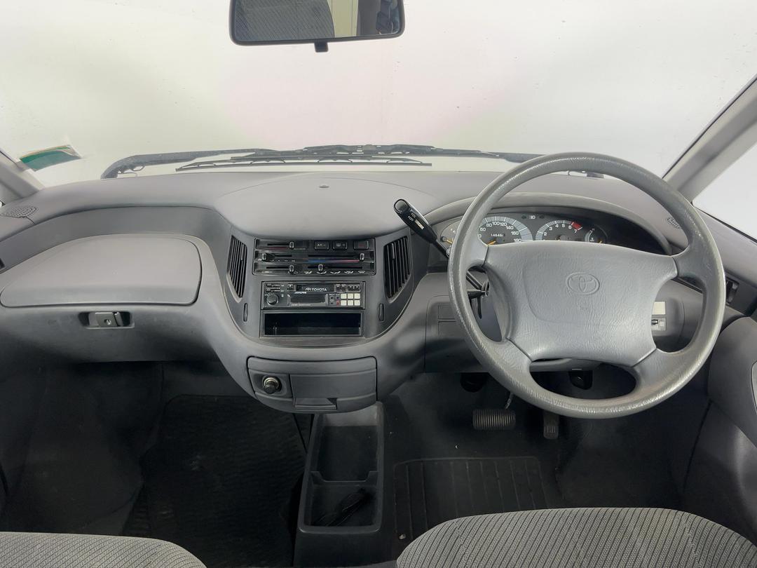 Photo '17' of Toyota Previa