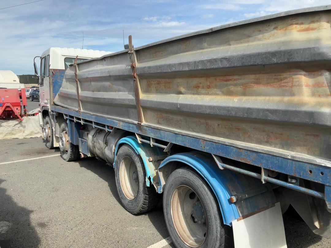 Photo '23' of Hino FY 1Kuka Tipper