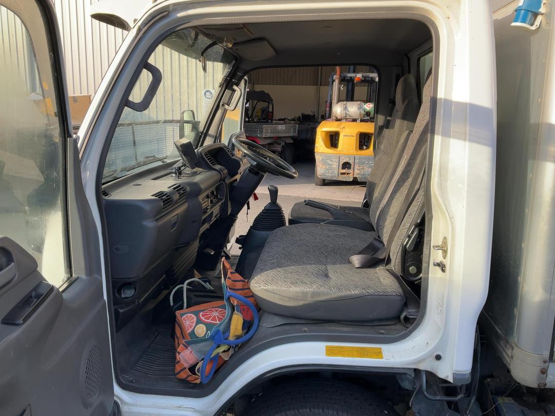 Photo '14' of Isuzu ELF NKR71 Box Body