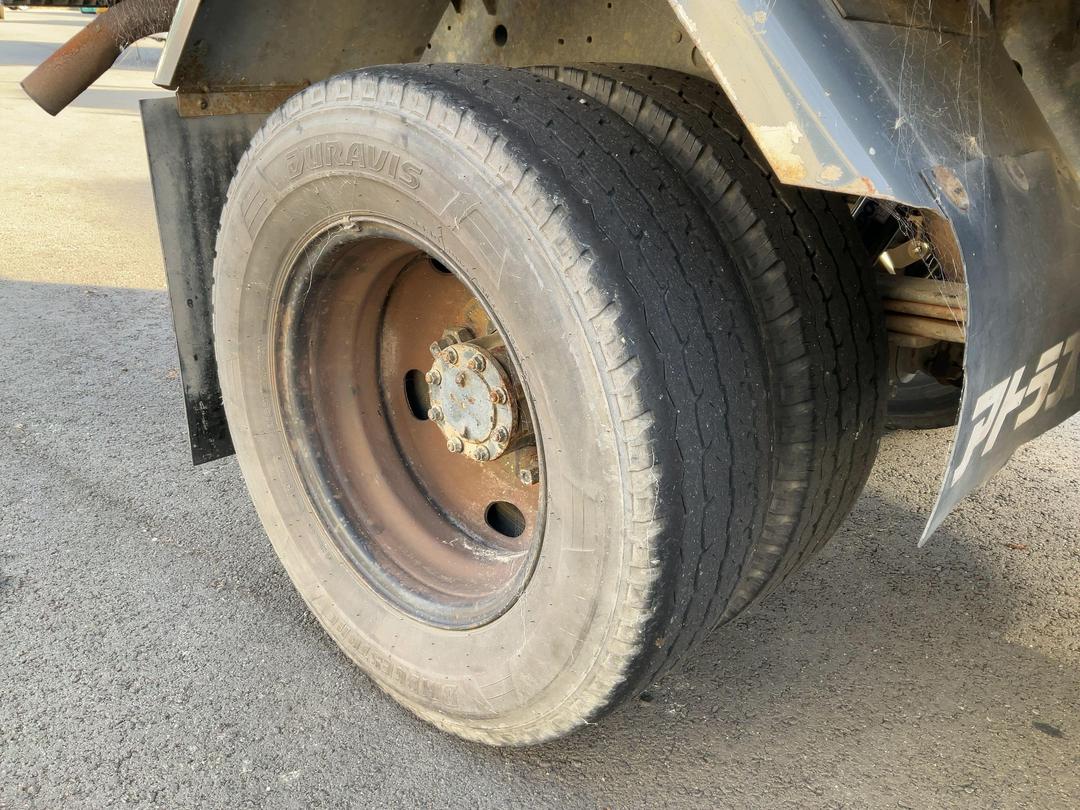 Photo '31' of Isuzu ELF NKR71 Box Body