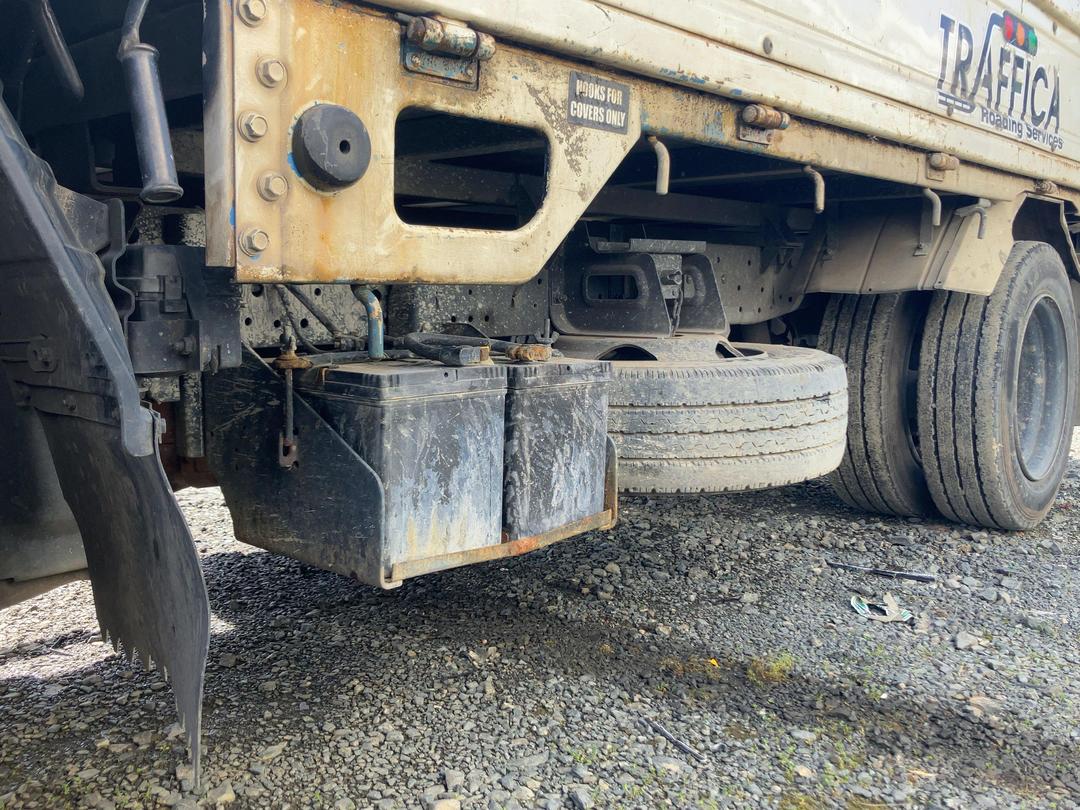 Photo '18' of Isuzu ELF NKR66 Flat Deck