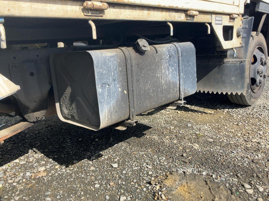 Photo '20' of Isuzu ELF NKR66 Flat Deck