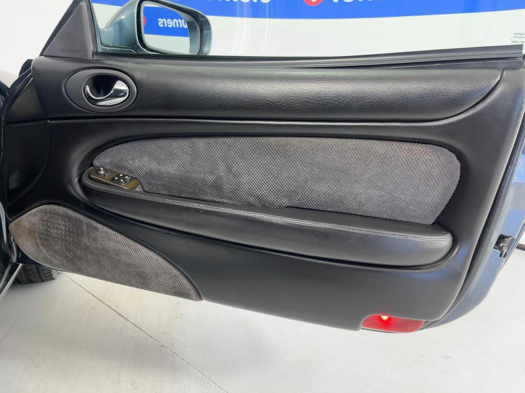 Photo '15' of Jaguar XK8