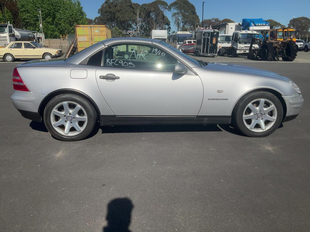 Photo '9' of Mercedes-Benz 230 SLK Photo '9' of Mercedes-Benz 230 SLK
