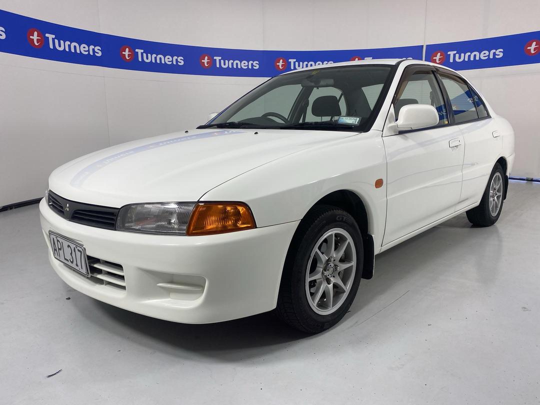 Photo '4' of Mitsubishi Lancer