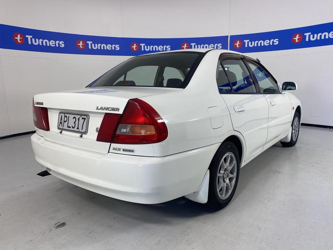 Photo '7' of Mitsubishi Lancer