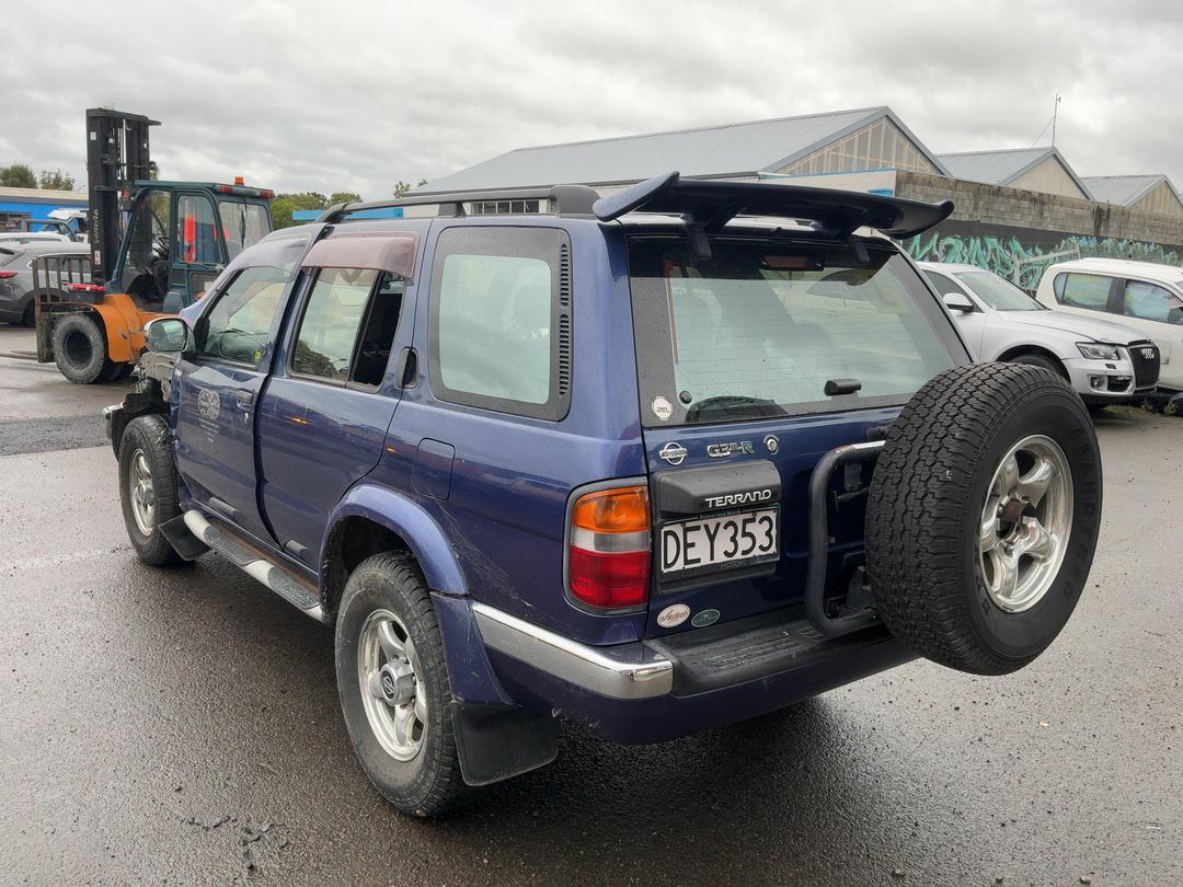 Photo '4' of Nissan Terrano G3M-R