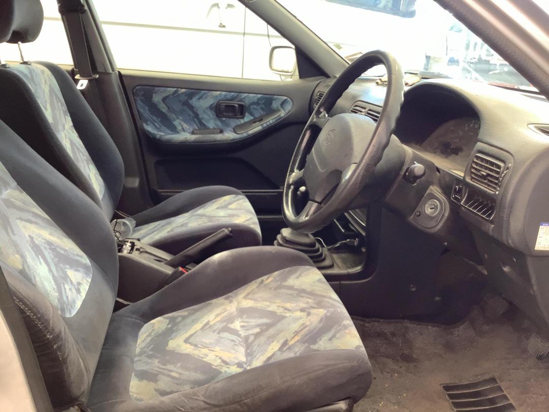 Photo '12' of Nissan Wingroad JS