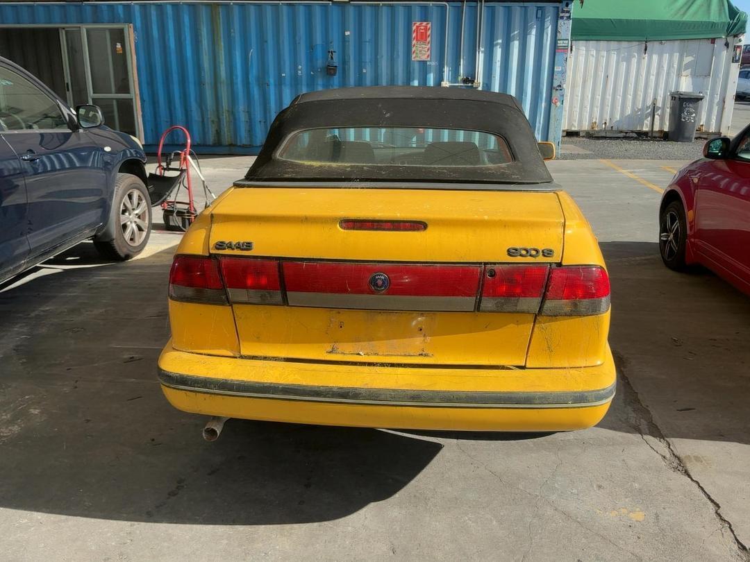 Photo '5' of Saab 900S 2