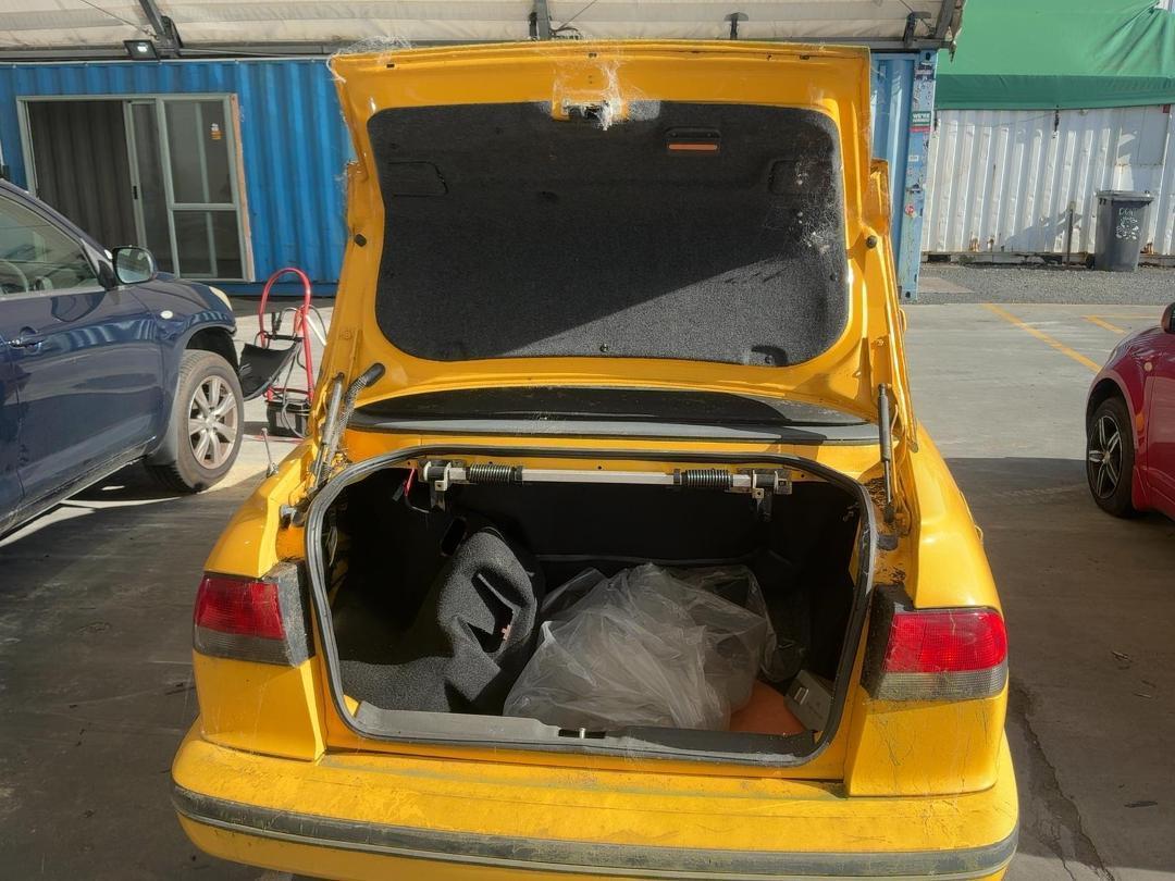 Photo '7' of Saab 900S 2