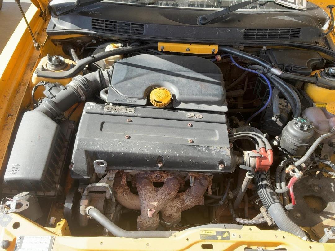 Photo '8' of Saab 900S 2