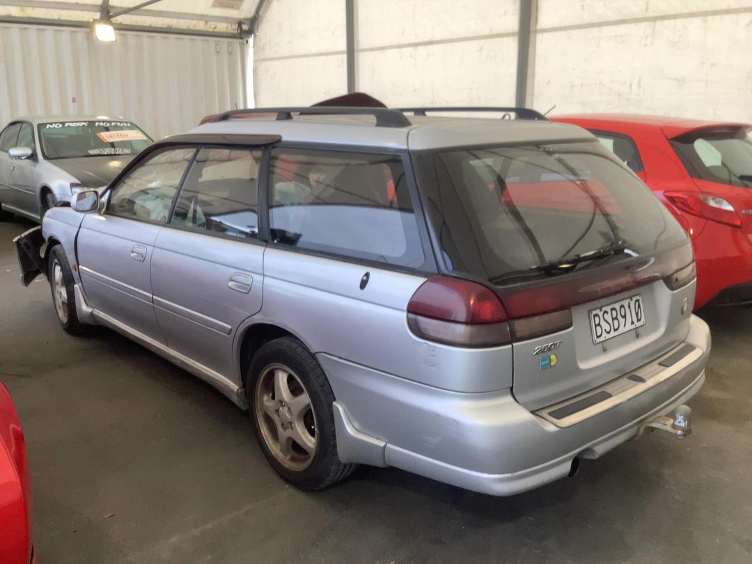 Photo '9' of Subaru Legacy