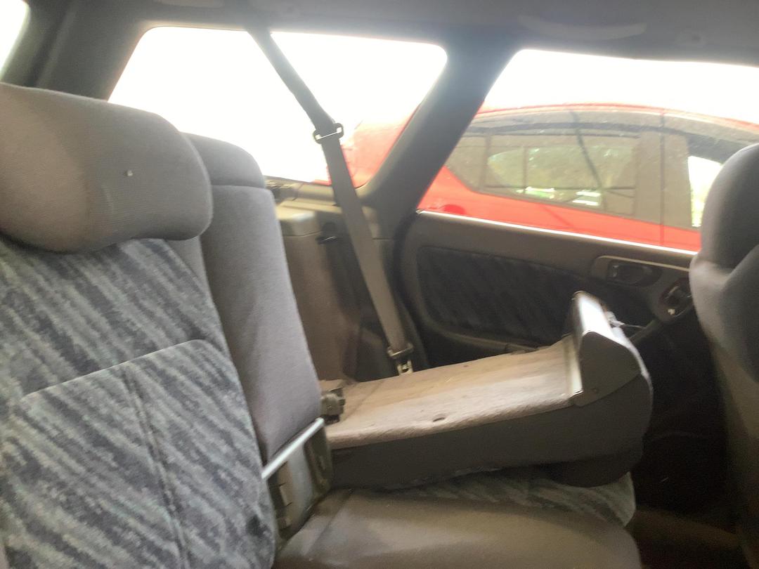 Photo '15' of Subaru Legacy