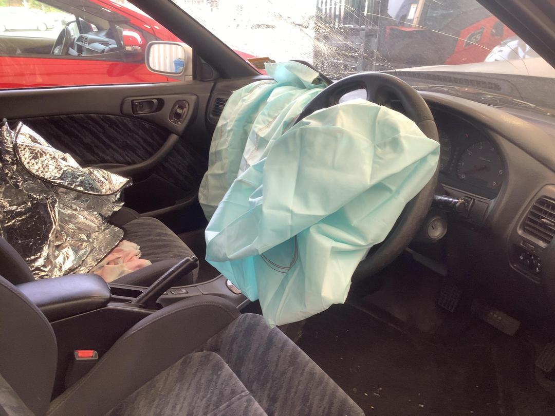 Photo '16' of Subaru Legacy