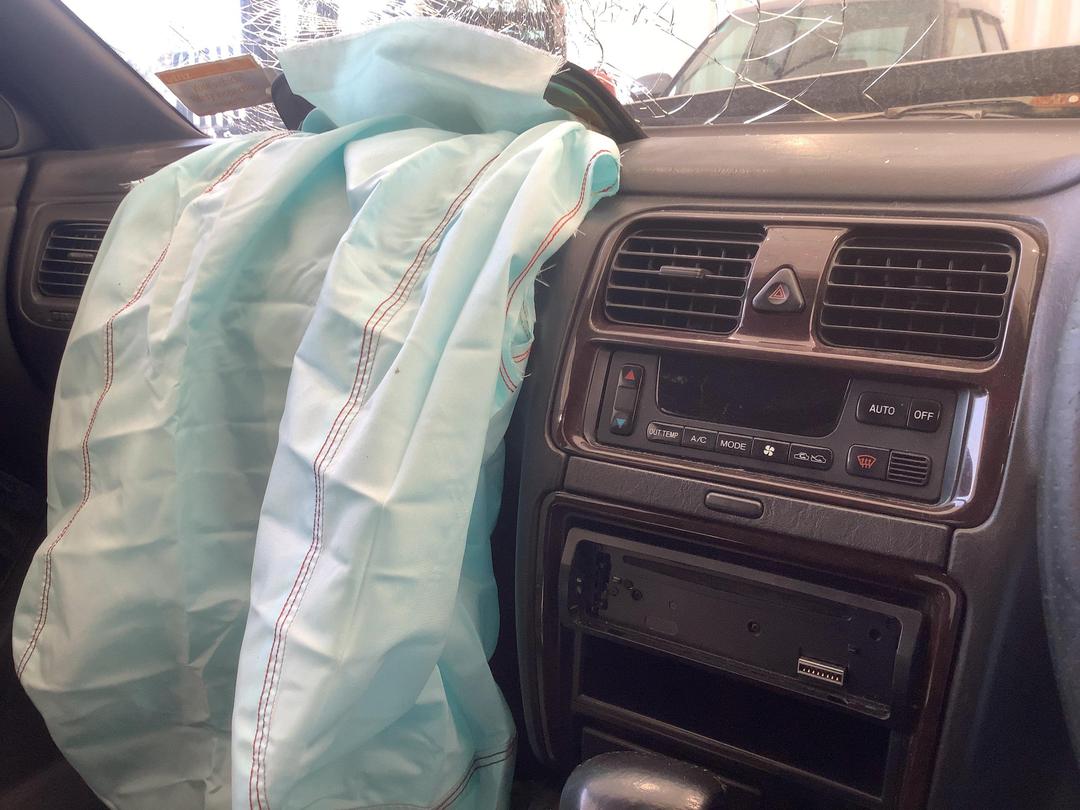 Photo '20' of Subaru Legacy