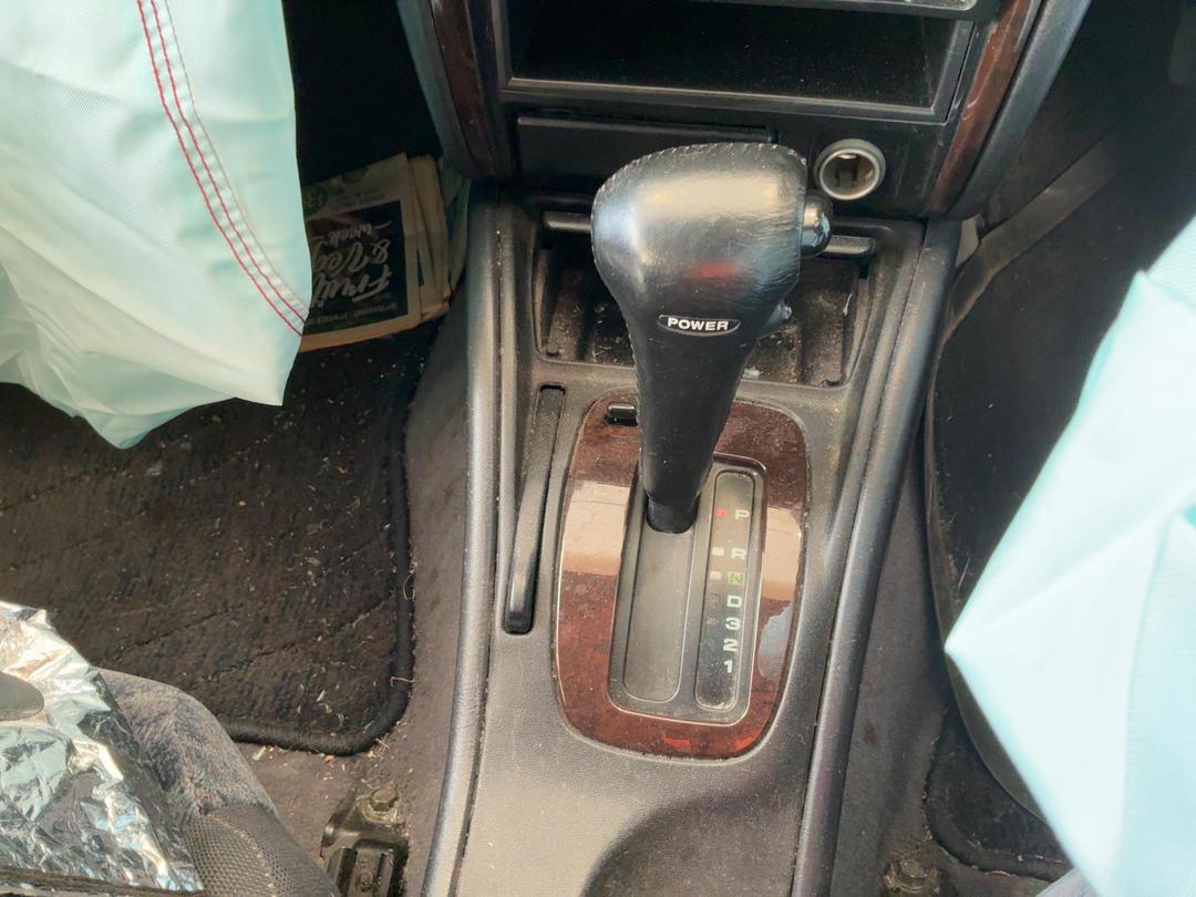 Photo '26' of Subaru Legacy