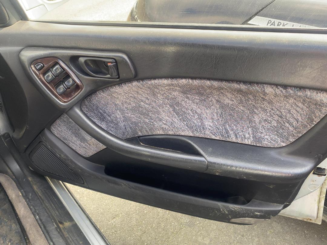 Photo '15' of Subaru Legacy 250T Photo '15' of Subaru Legacy 250T