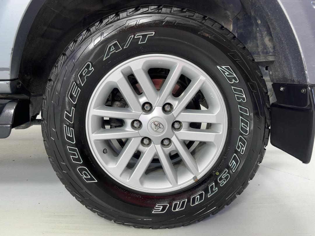 Photo '11' of Toyota Landcruiser Prado