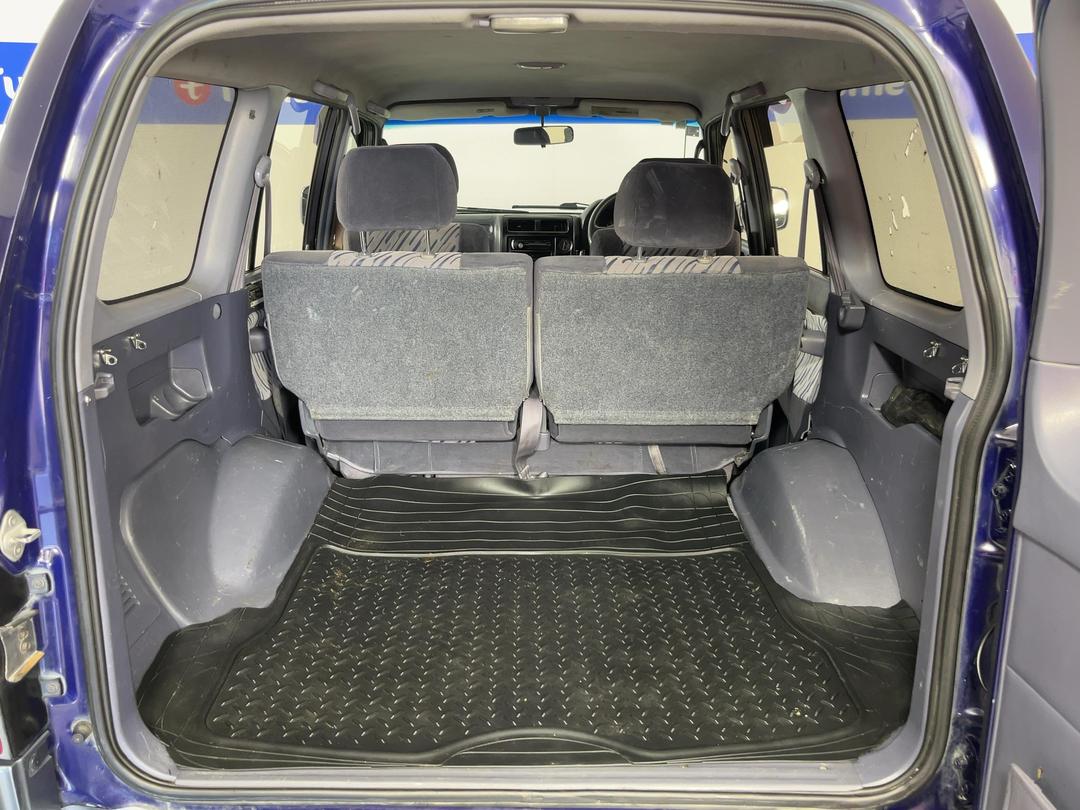 Photo '14' of Toyota Landcruiser Prado