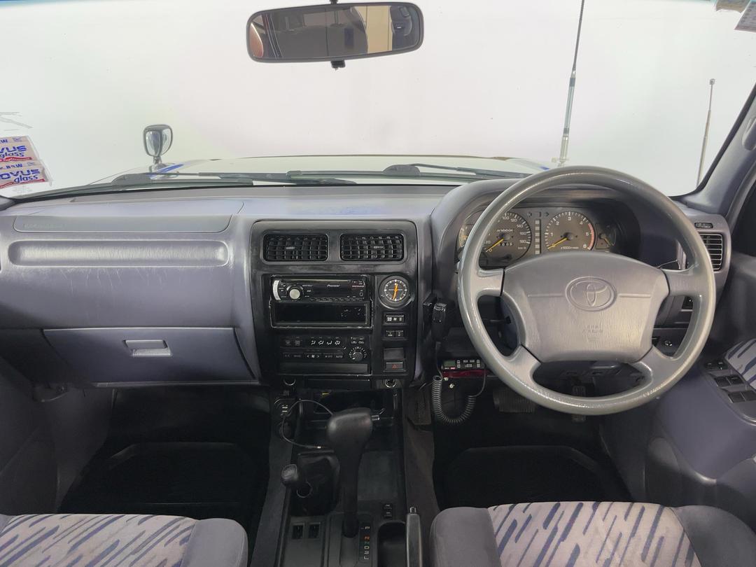 Photo '17' of Toyota Landcruiser Prado