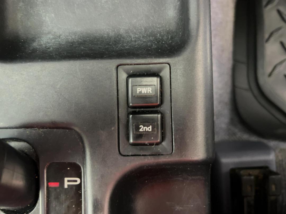 Photo '24' of Toyota Landcruiser Prado