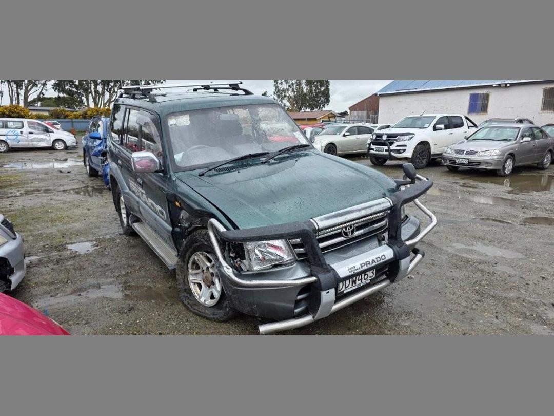 Photo '3' of Toyota Landcruiser Prado Photo '3' of Toyota Landcruiser Prado