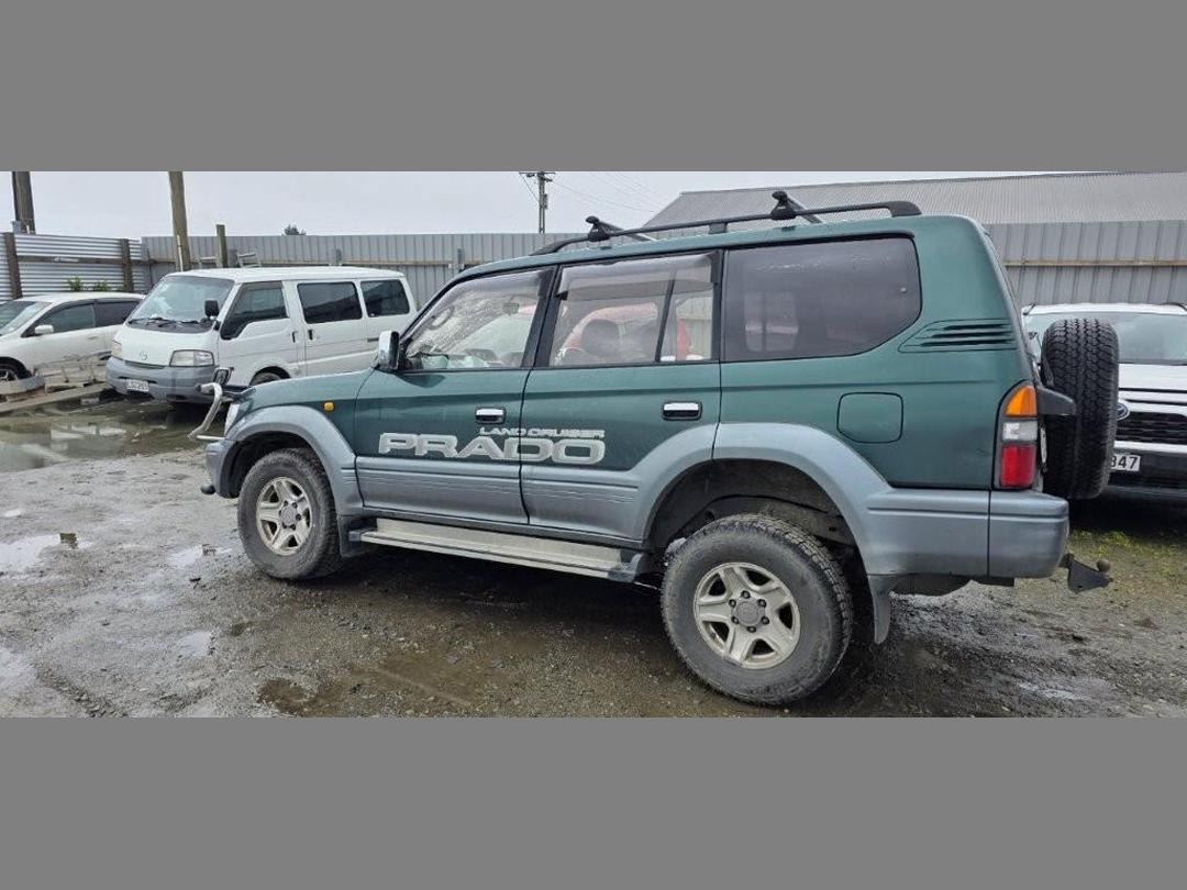 Photo '8' of Toyota Landcruiser Prado Photo '8' of Toyota Landcruiser Prado