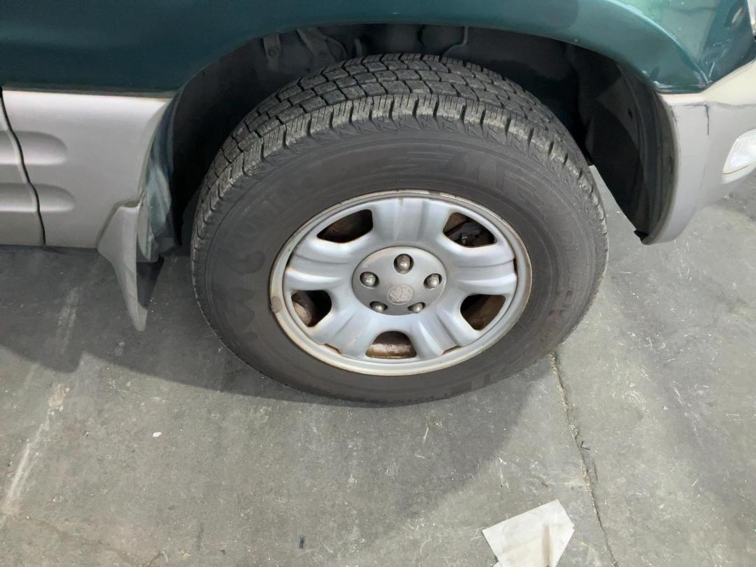 Photo '2' of Toyota Rav4 L