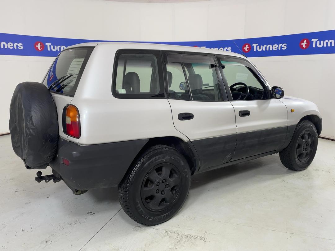 Photo '7' of Toyota Rav4