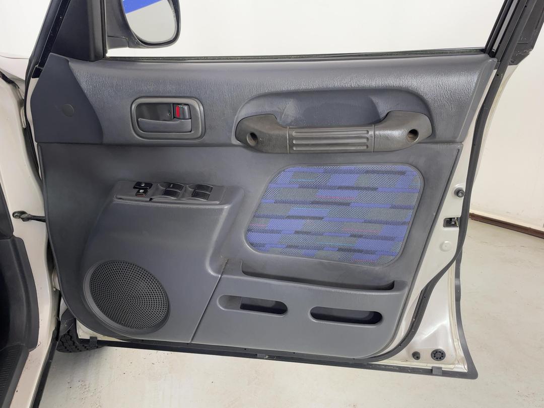 Photo '15' of Toyota Rav4