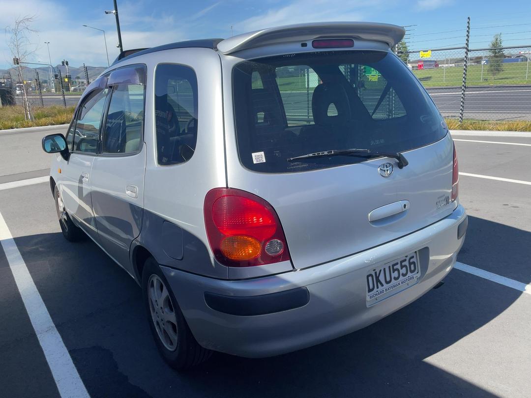 Photo '4' of Toyota Spacio Photo '4' of Toyota Spacio