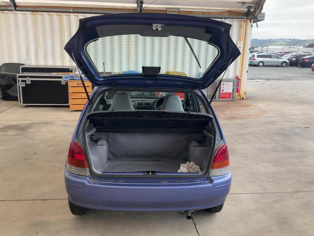 Photo '18' of Toyota Starlet Photo '18' of Toyota Starlet