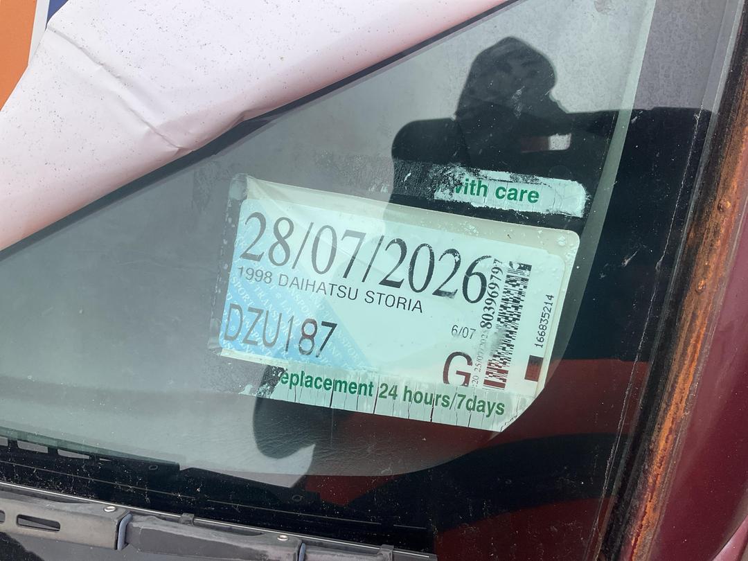 Photo '8' of Daihatsu Storia