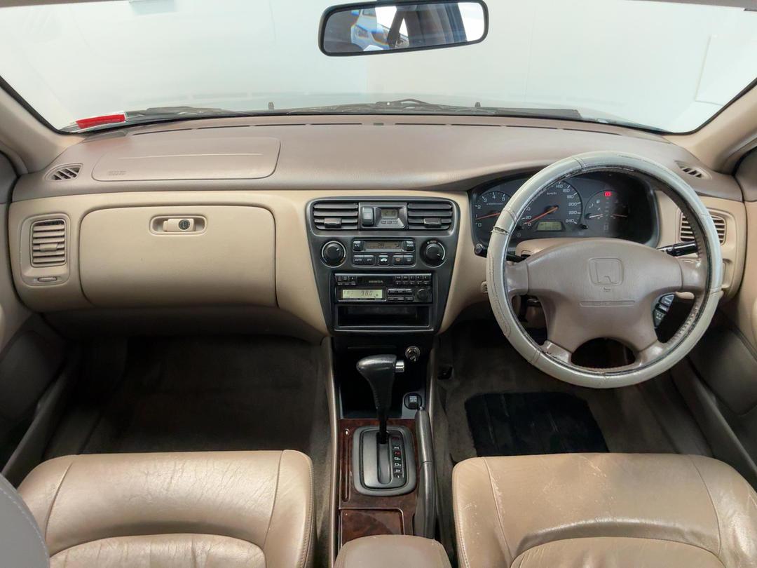 Photo '17' of Honda Accord