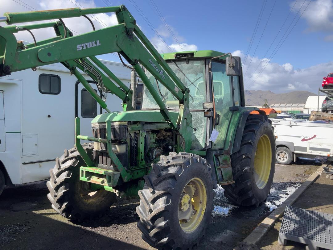 Photo '1' of John Deere 6400 Tractor